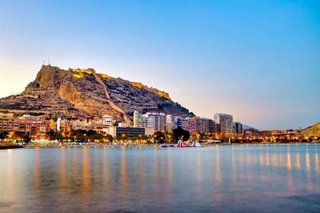 Local comercial en alquiler en Altozano - Conde Lumiares en Alicante