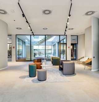 Piso en alquiler en La Marina del Prat Vermell en Barcelona