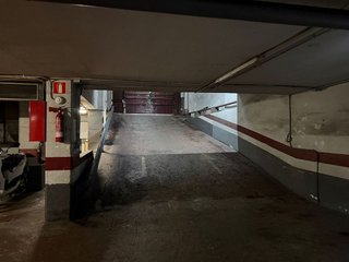 Garaje en alquiler en L'Antiga Esquerra de l'Eixample en Barcelona