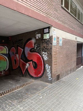 Garaje en alquiler en L'Antiga Esquerra de l'Eixample en Barcelona