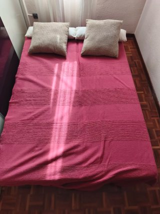 Sofá Cama Rojo y Beige