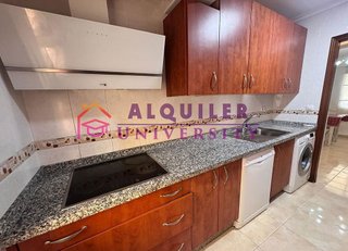 Piso en alquiler en El Juncal - Av. de la Paz en Sevilla