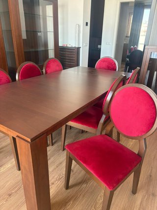 Mesa Comedor Extensible Madera + 10 Sillas Rojas