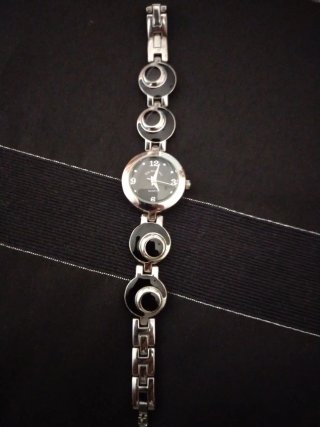 Reloj de pulsera mujer plateado y negro