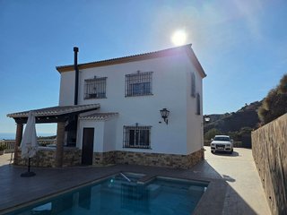 Chalet en alquiler en Sayalonga