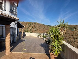Chalet en alquiler en Sayalonga