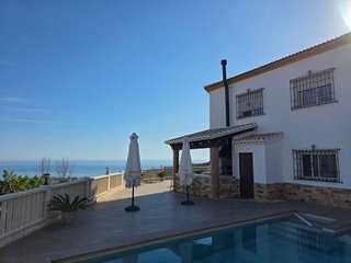 Chalet en alquiler en Sayalonga