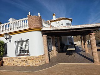 Chalet en alquiler en Sayalonga