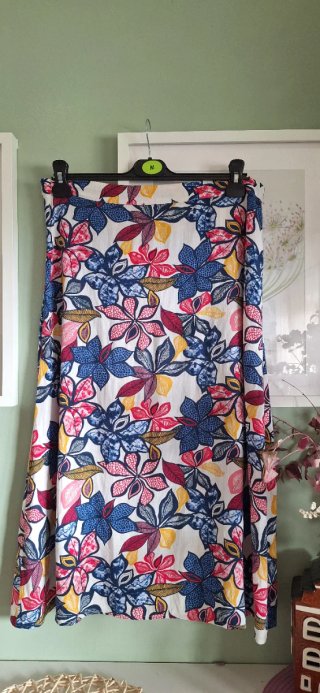 Falda larga estampada floral