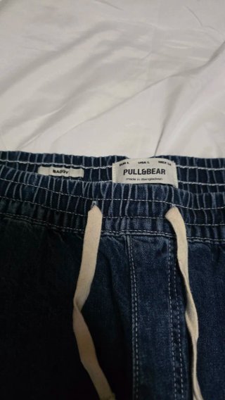Pantalón vaquero Pull&Bear baggy fit talla L