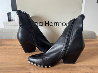 Botines Noa Harmon Negros Tacon Tachuelas