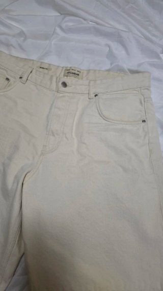 Pantalón vaquero Pull&Bear beige talla 46