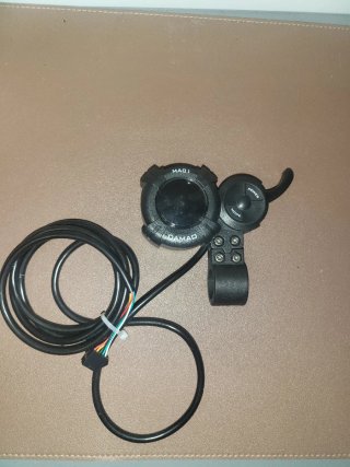 Acelerador y display patinete eléctrico