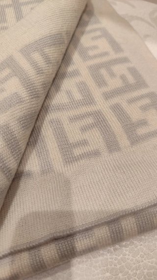 Sciarpa Fendi 100% Lana Beige/Grigio