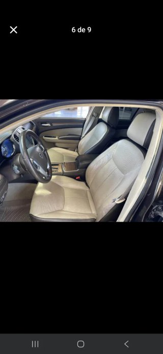 Lancia Thema 2012