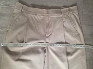 Pantalón Zara verde oliva