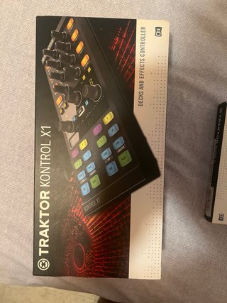 Controller DJ Traktor Kontrol X1 Traktor Audio 2