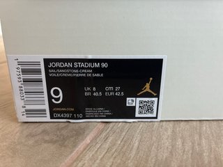 Nike Jordan Stadium 90