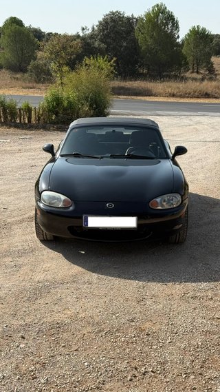 Mazda miata MX-5 nb