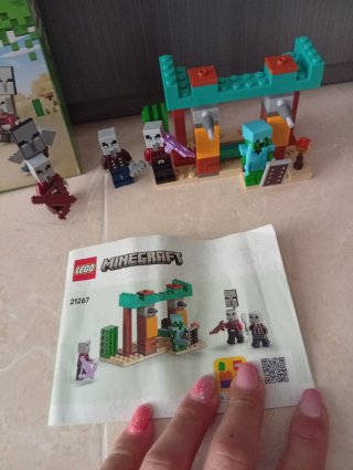 LEGO Minecraft 21267 - Pattuglia del Villager