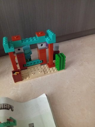 LEGO Minecraft 21267 - Pattuglia del Villager