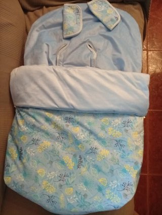 Saco Portabebés Capota Regalo Azul