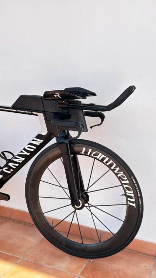 Bicicleta Triatlón Canyon Speedmax CF SLX...