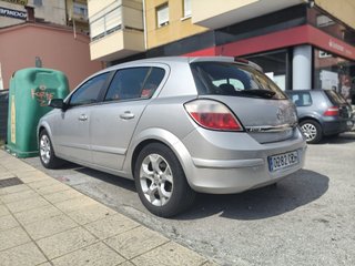 Opel Astra 2004