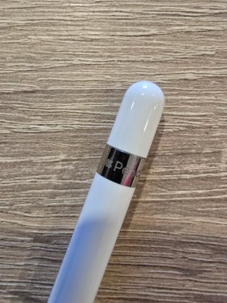 iPad 9 64GB + Funda Logitech + Apple Pencil