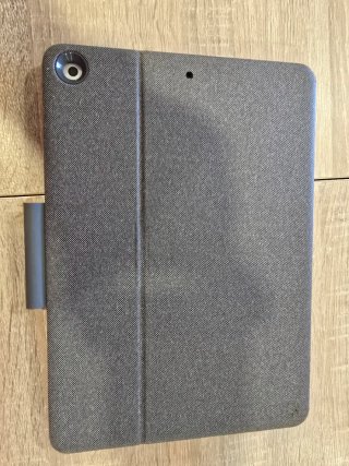 iPad 9 64GB + Funda Logitech + Apple Pencil
