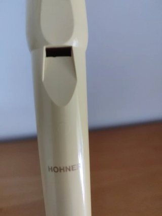 Flauta dulce Hohner color crema