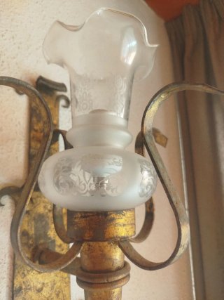 Lámpara de pared vintage dorada