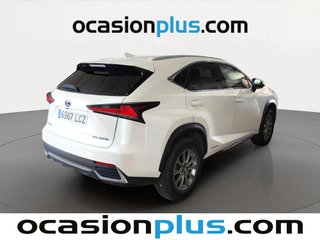 Lexus NX 300h Business Navigation 2WD 145 kW (197 CV)