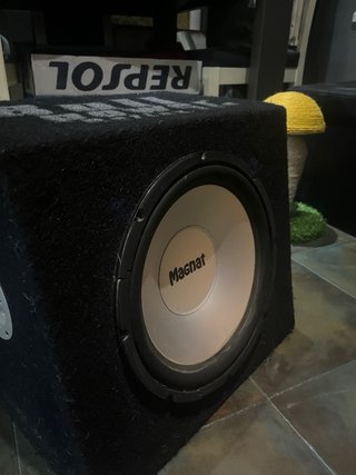 Subwoofer Coche Magnat 800W
