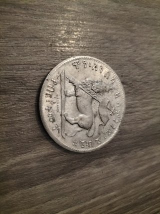 Monete in lega di metallo