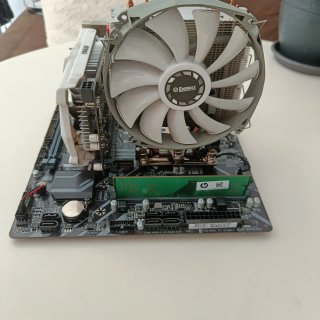 Combo Placa Base Gigabyte i5 8GB GPU 950 2GB