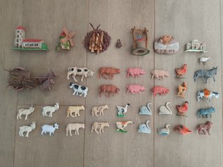 LOTE BELEN NAVIDEÑO CLÁSICO DE 135 PIEZAS AÑOS 90