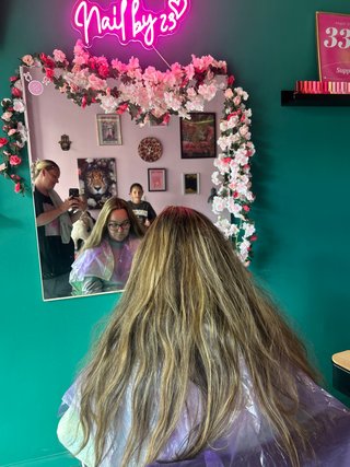 Se traspasa/ o vendo todo el moviliriario