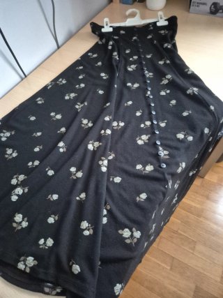 Falda larga estampada floral
