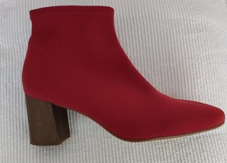 Botines de licra elásticos. Talla: 38