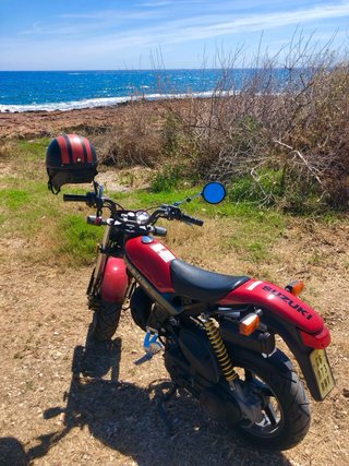Suzuki Street Magic 49cc Scooter Roja
