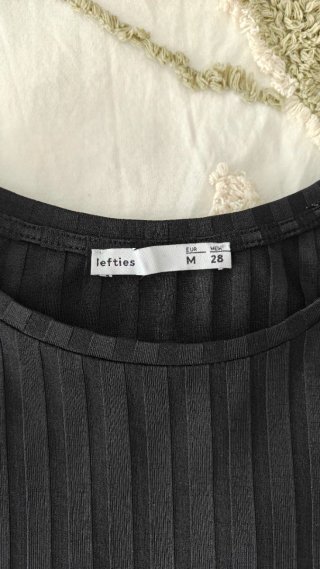 Camiseta manga volanta