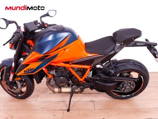 KTM 1290 SUPER DUKE R