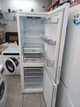 NEVERA GRUNDIG GARANTIA TRANSPORTE