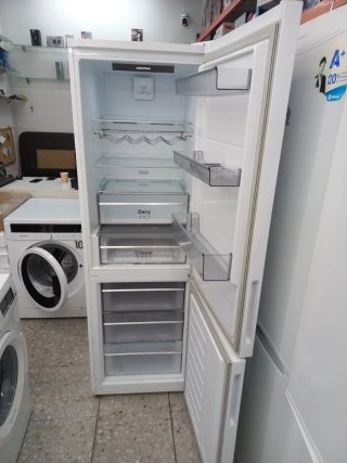 NEVERA GRUNDIG GARANTIA TRANSPORTE