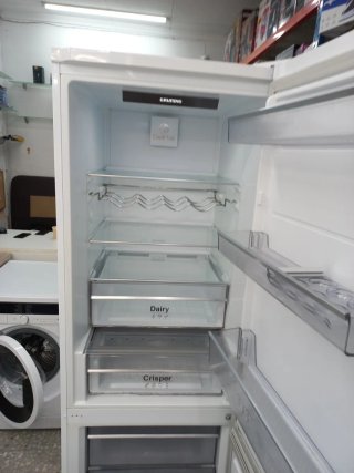NEVERA GRUNDIG GARANTIA TRANSPORTE