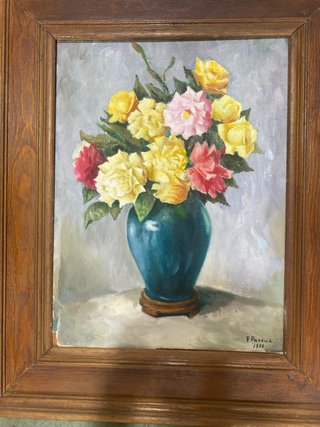 Cuadro de flores en jarrón azul