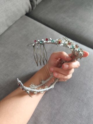 Tiara hecha a mano estrellas y flores