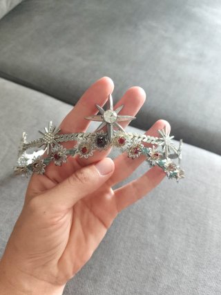 Tiara hecha a mano estrellas y flores