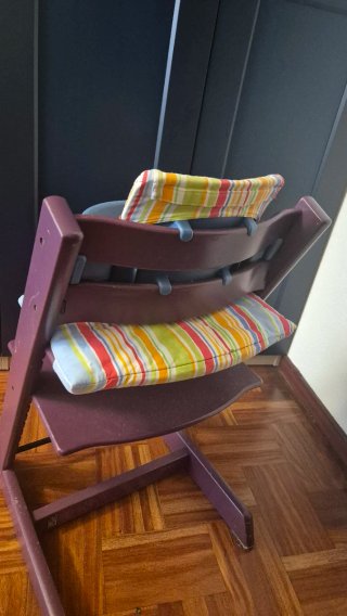 Trona Stokke Tripp Trapp madera morada